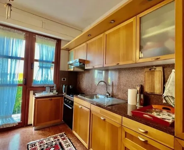 Semesterbostad Stella *